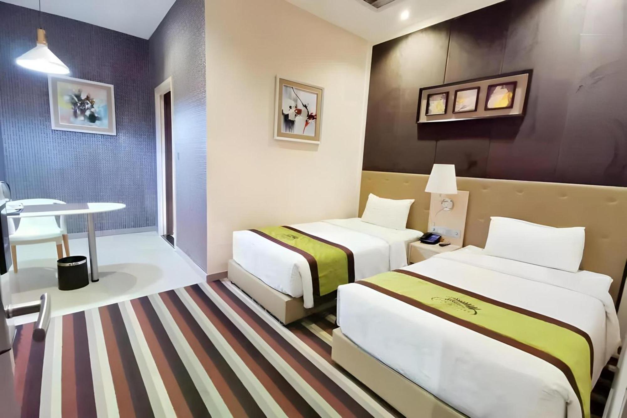 Capital O 75451 Podstel Hostel Bangkok Luaran gambar